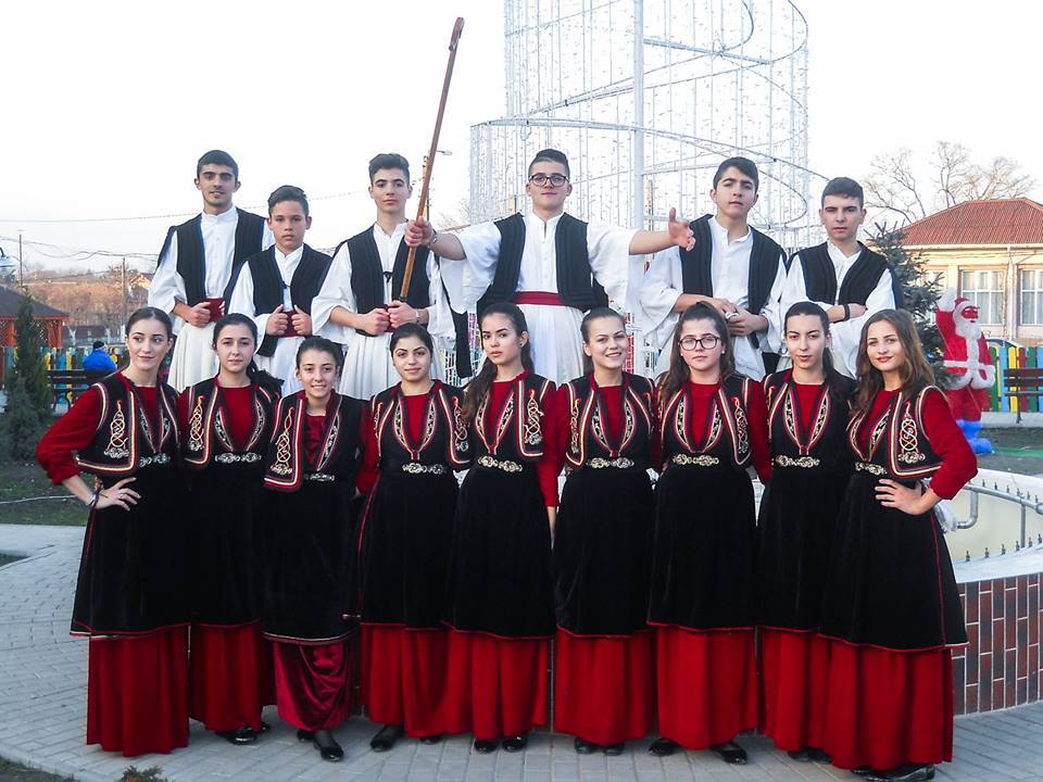 23 mai – ziua aromânilor de pretutindeni. Originile unei sărbători 23 mai – ziua aromânilor de pretutindeni. Originile unei sărbători