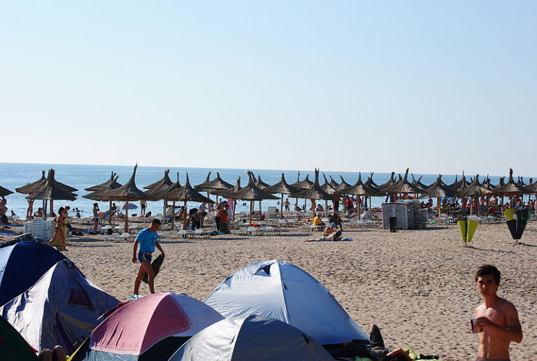 Doar muzică ambientală în Vama Veche