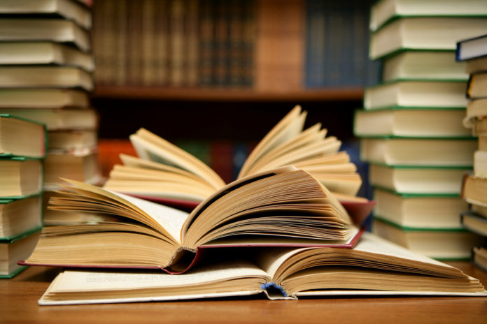 Carti, Biblioteca