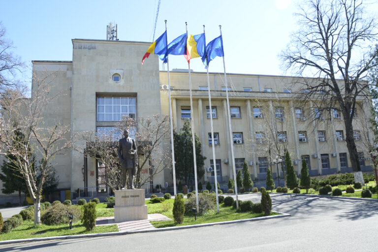 Angajați ai Ambasadei României în Kazahstan și Consulatului General al României la Cernăuți, testați pozitiv cu COVID-19