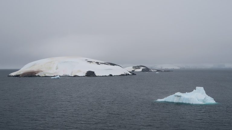 Încălzirea globală duce la topirea gheții din Arctica