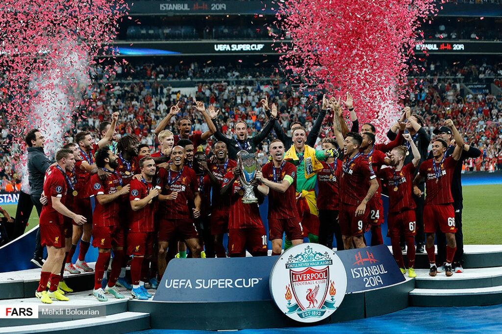 Liverpool câștigă campionatul Angliei, după 30 de ani Liverpool câștigă campionatul Angliei, după 30 de ani