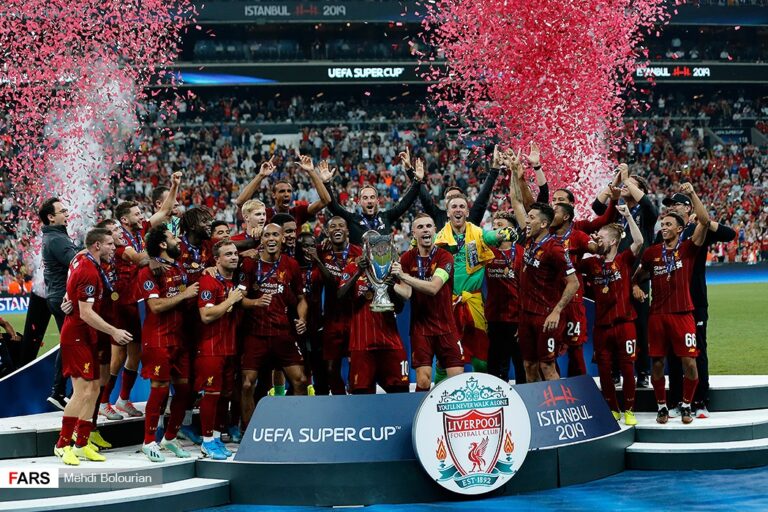 Liverpool câștigă campionatul Angliei, după 30 de ani