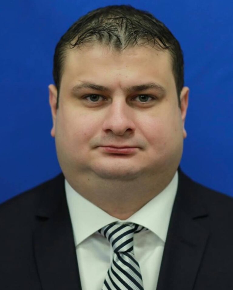 Deputatul PSD Marius Mitică Mărgărit cu cont de Tinder, ales la SRI