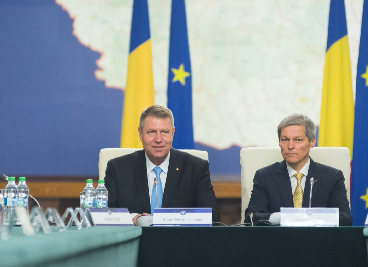 Iohannis: „Cum va fi asta, că Parlamentul îşi stabileşte singur când se alege Parlamentul?”