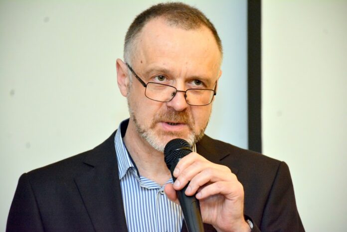 Sorin Lavric Sorin Lavric, Uniunea Sciitorilor
