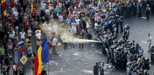 proteste, 10 august