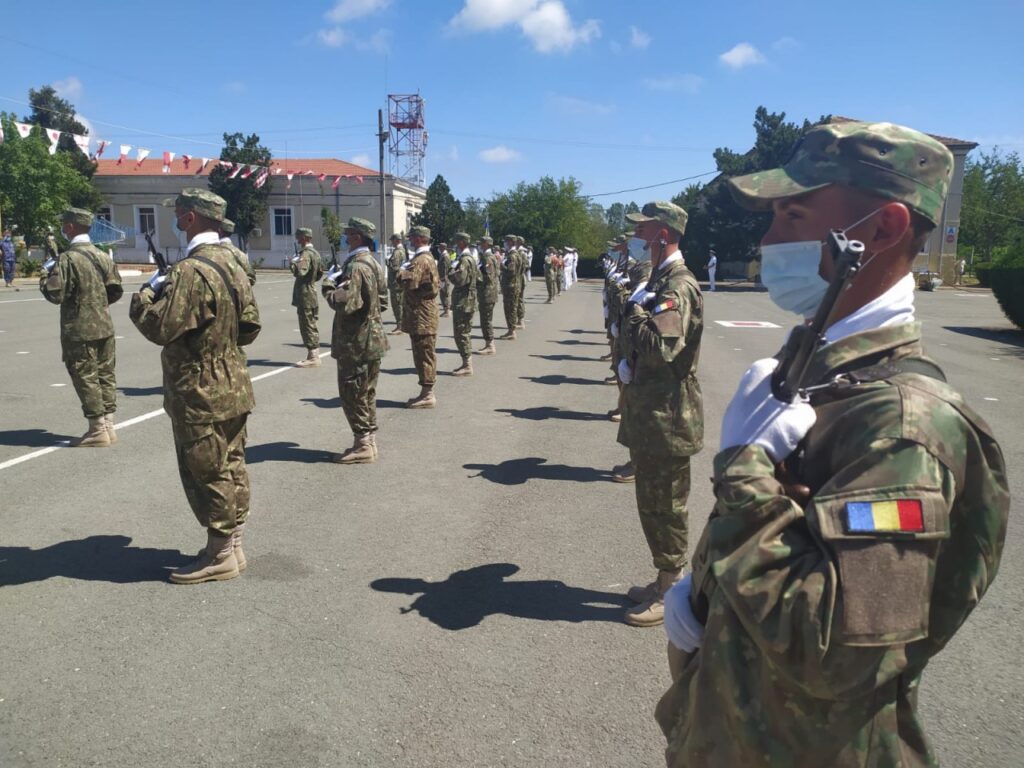 Forțele Navale Române: Aproape 90 de tineri au depus jurământul Forțele Navale Române: Aproape 90 de tineri au depus jurământul