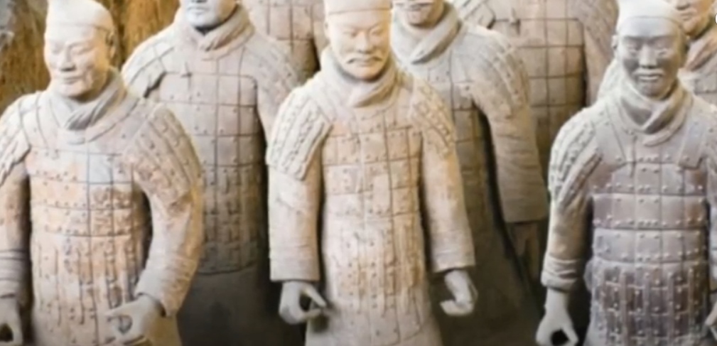 45 de ani de la anunţul privind descoperirea „Armatei de teracotă” (11 iulie) 45 de ani de la anunţul privind descoperirea „Armatei de teracotă” (11 iulie)