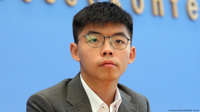 Activistul pentru democrație Joshua Wong își lansează candidatura pentru legislatura din Hong Kong