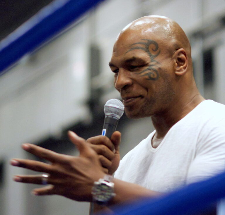 Mike Tyson, înapoi în ring pentru un meci demonstrativ / Cine îi va fi adversar