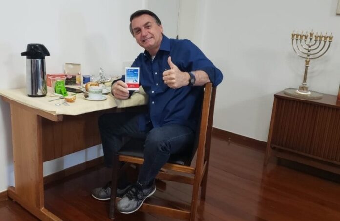 Președintele Braziliei, Jair Bolsonaro, s-a vindecat de COVID-19 Jair Bolsonaro, Putin