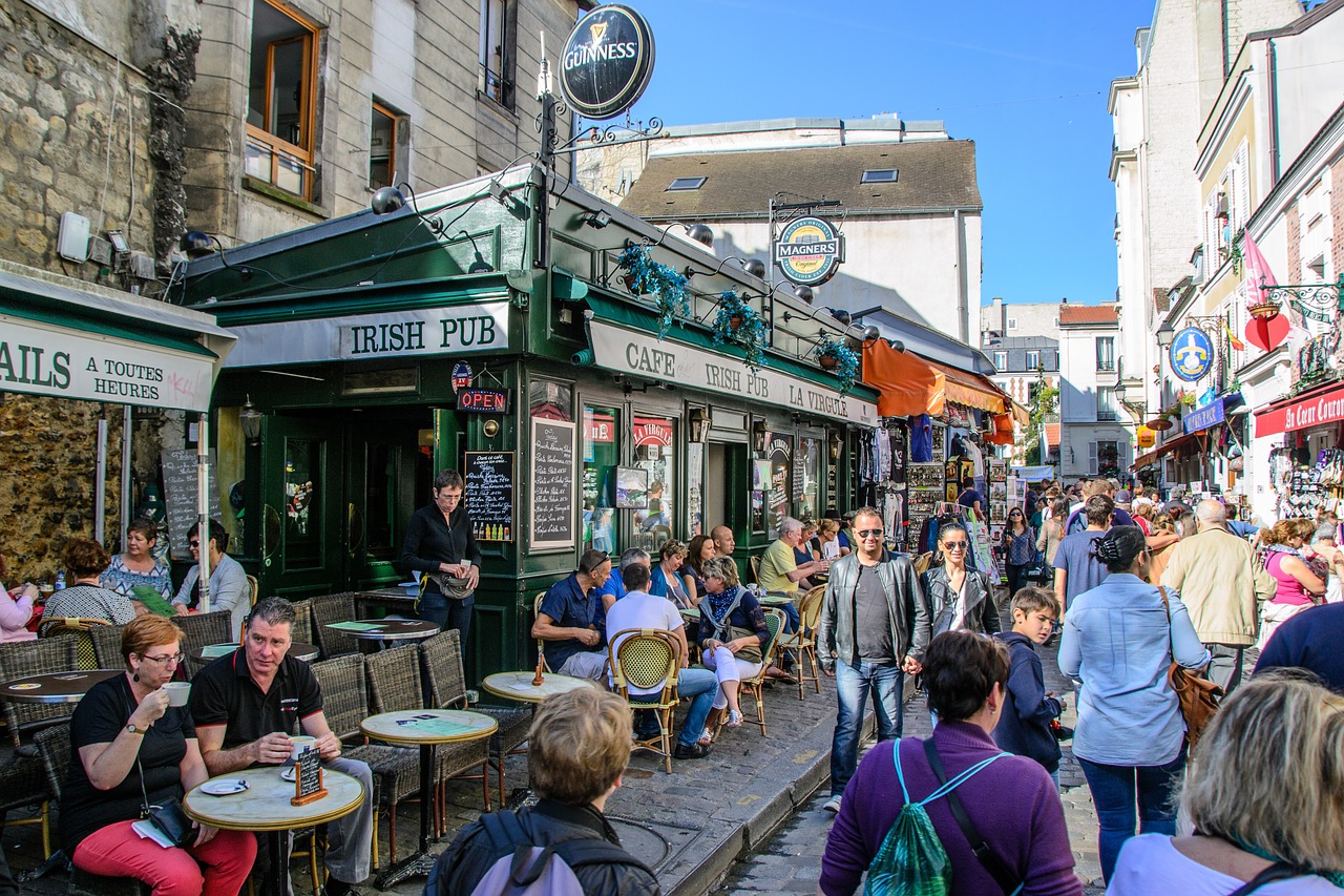 Bucurie mare în Anglia: Puburile s-au redeschis, odată cu restaurantele