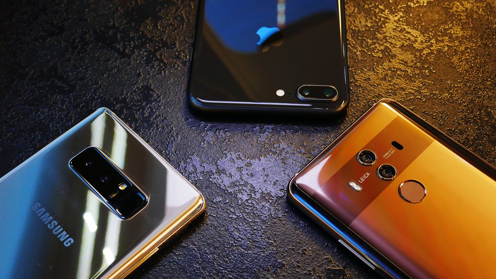 Huawei lider pe piata de smartphones