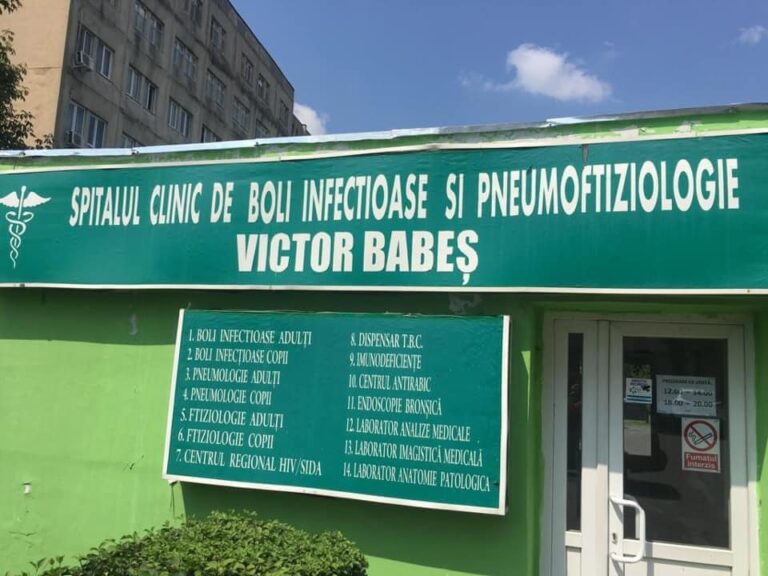 Spitalul Victor Babeș din Timișoara nu mai are locuri pentru pacienții COVID / Cadrele medicale de la Boli Infecțioase Brașov își schimbă programul de lucru