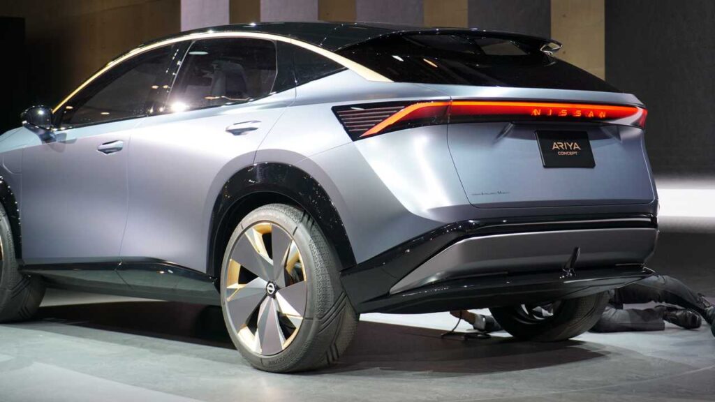 Nissan își prezintă primul SUV electric Nissan își prezintă primul SUV electric