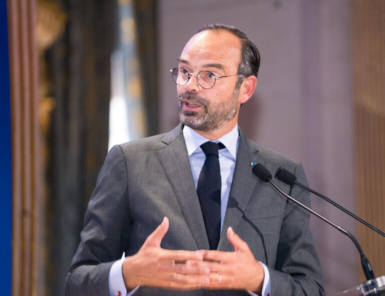 Fostul premier al Franței, Edouard Philippe, se confruntă cu un proces privind gestionarea crizei Covid-19