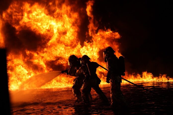 Incendiu incendiu, pompieri