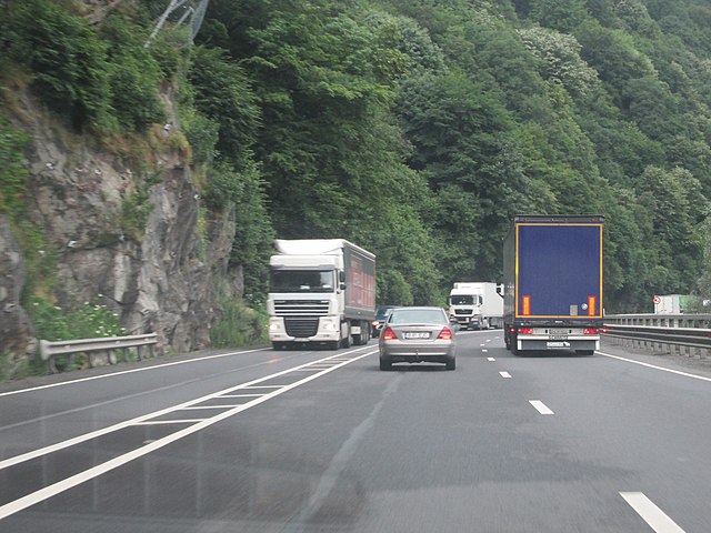 Ministrul Transporturilor, Lucian Bode, a fost implicat într-un accident rutier pe DN7