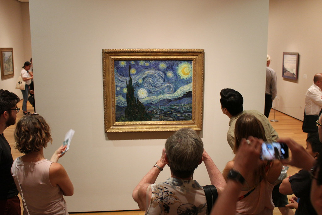 Muzeul de Artă Modernă din New York își așteaptă din nou vizitatorii, după aproape șase luni de la închidere Muzeul de Artă Modernă din New York își așteaptă din nou vizitatorii, după aproape șase luni de la închidere