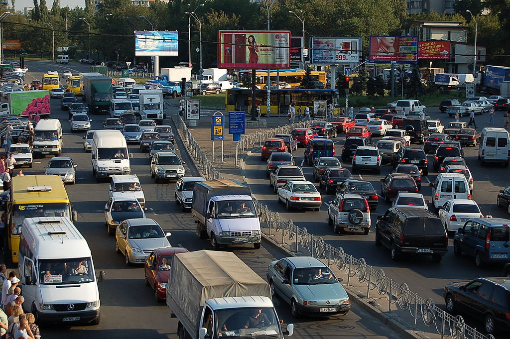 Proiect de lege: șoferii nu vor mai fi amendați dacă nu prezintă RCA-ul pe hârtie