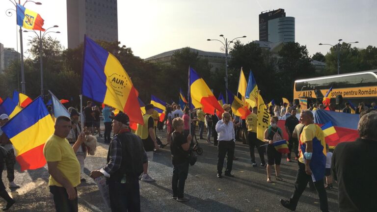 A.U.R. denunță abuzurile autorităților de stat / Revendicările protestatarilor din Piața Victoriei