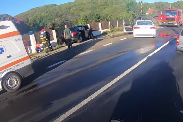 VIDEO: Accidentul auto făcut de mașina ministrului Bode: sirene, viteză mare și tot drumul pe contrasens