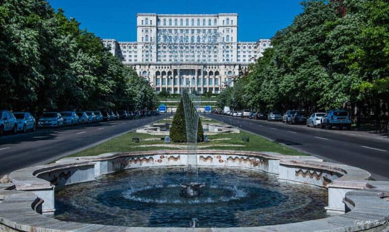 Noi criterii de carantinare a localităților / Vlad Voiculescu: Bucureștiul NU se carantinează de Paști