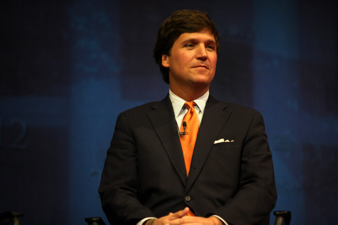 tucker, carlson, prezentator, fox, news