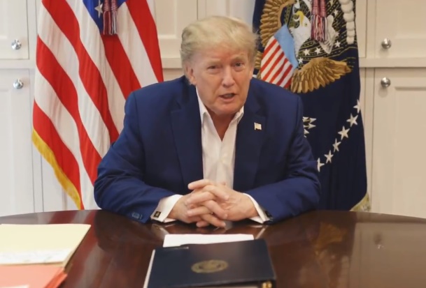 Trump, criticat de experții în medicină pentru că a părăsit spitalul