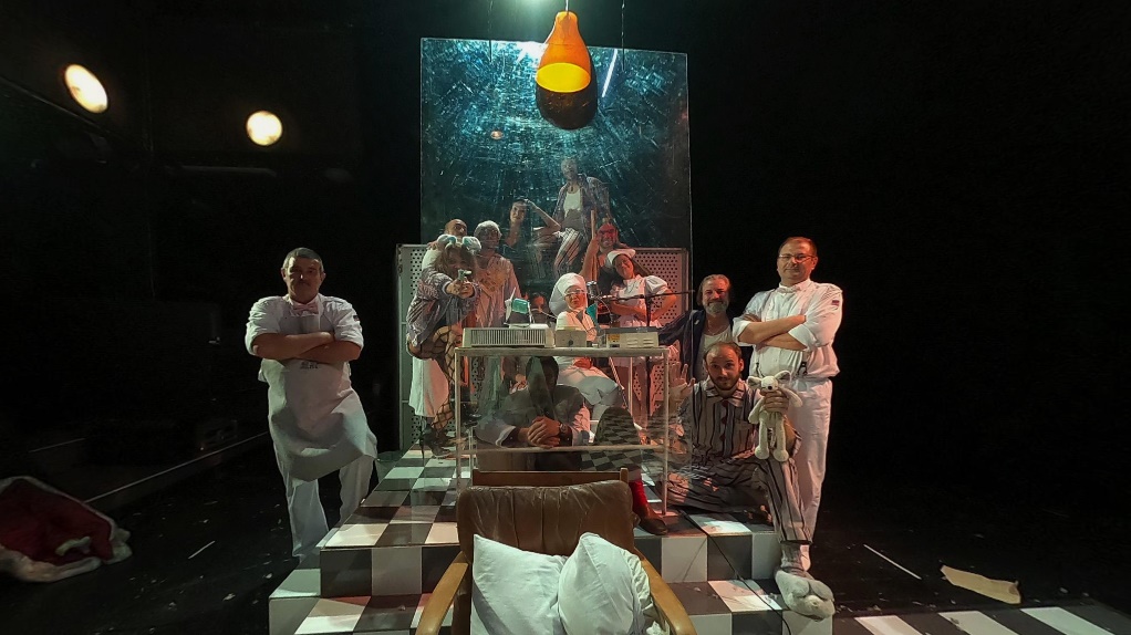 ”Zbor deasupra unui cuib de cuci”, proiect pilot VR360 la Teatrul ”Andrei Mureșanu” din Sfântu Gheorghe ”Zbor deasupra unui cuib de cuci”, proiect pilot VR360 la Teatrul ”Andrei Mureșanu” din Sfântu Gheorghe