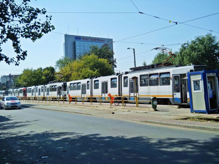 București: Linia de tramvai 41 va fi deviată. Călătorii- preluați de o linie navetă de autobuz