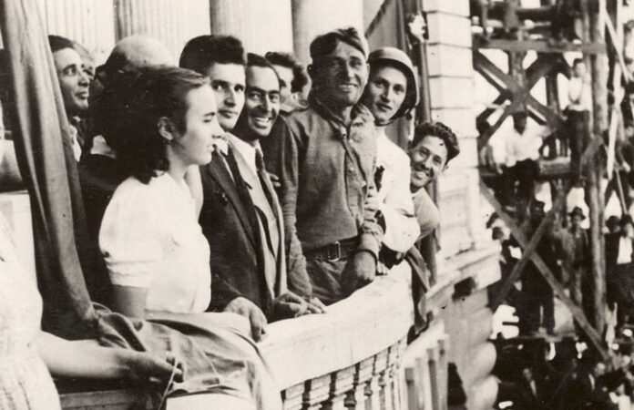 Nicolae și Elena Ceaușescu idilă Nicolae și Elena Ceaușescu idilă