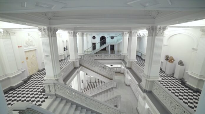 Interiorul Muzeului Național de Artă din Chișinău interior, muzeu, național, artă, chișinău
