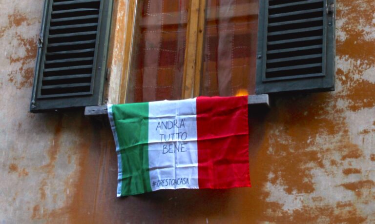 Italia: Numărul record de 993 de morți de Covid în 24 de ore