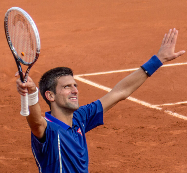 Novak Djokovic termină anul pe primul loc a șasea oară în carieră, egalând un record