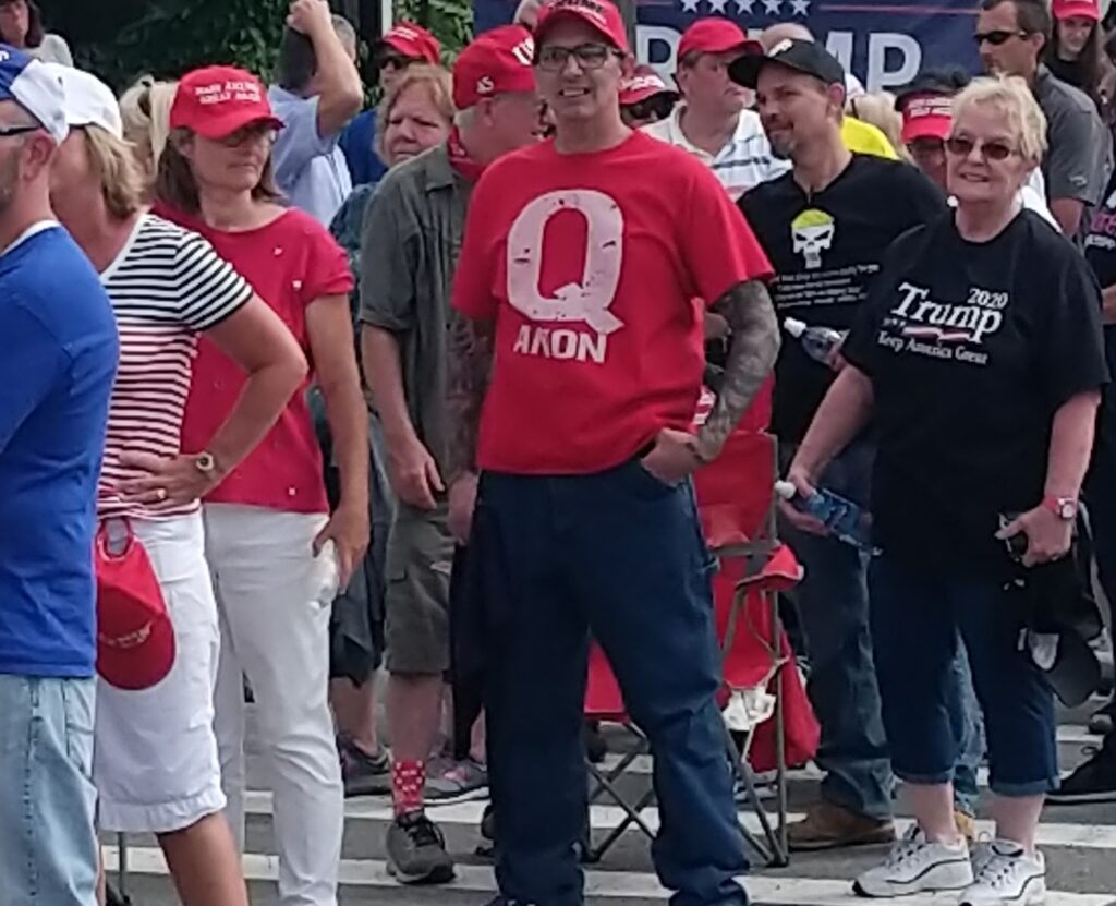 Liderul mișcării QAnon a dispărut după ce a fost anunțată înfrângerea lui Trump Liderul mișcării QAnon a dispărut după ce a fost anunțată înfrângerea lui Trump