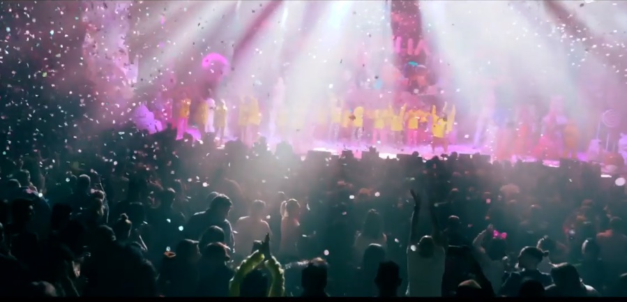 Amenda 2000 de lei pentru organizatorul unui concert al Deliei / Persoane fără măști și lipsa distanțării Amenda 2000 de lei pentru organizatorul unui concert al Deliei / Persoane fără măști și lipsa distanțării