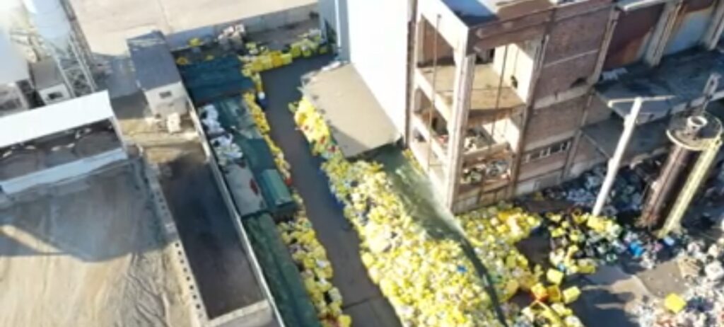 Garda de Mediu vrea să închidă incineratorul de la Brazi Garda de Mediu vrea să închidă incineratorul de la Brazi