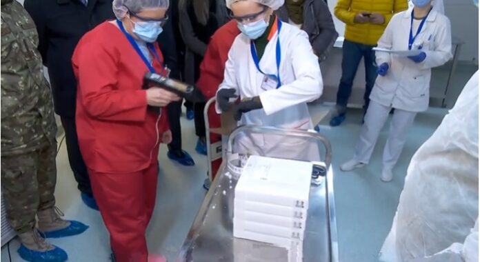 Dozele de vaccin anti-COVID au ajuns în România doze, vaccin, romania