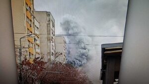 incendiu. bloc, capitală