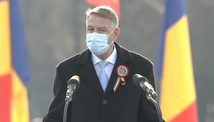 Klaus Iohannis de Ziua Națională: Bărbații și femeile care luptă cu pandemia duc idealul Unirii mai departe