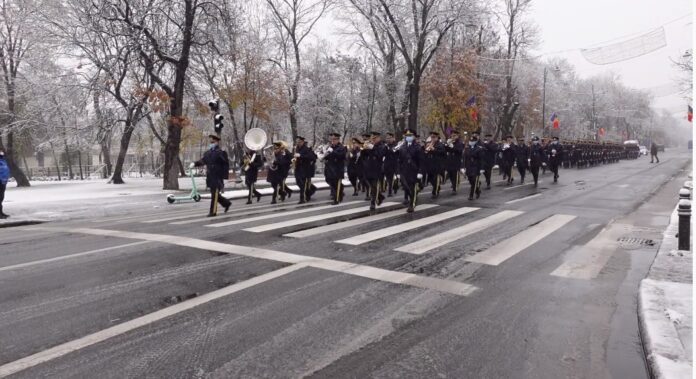 Parada de 1 decembrie în timp de pandemie parada,1, decembrie, pandemie