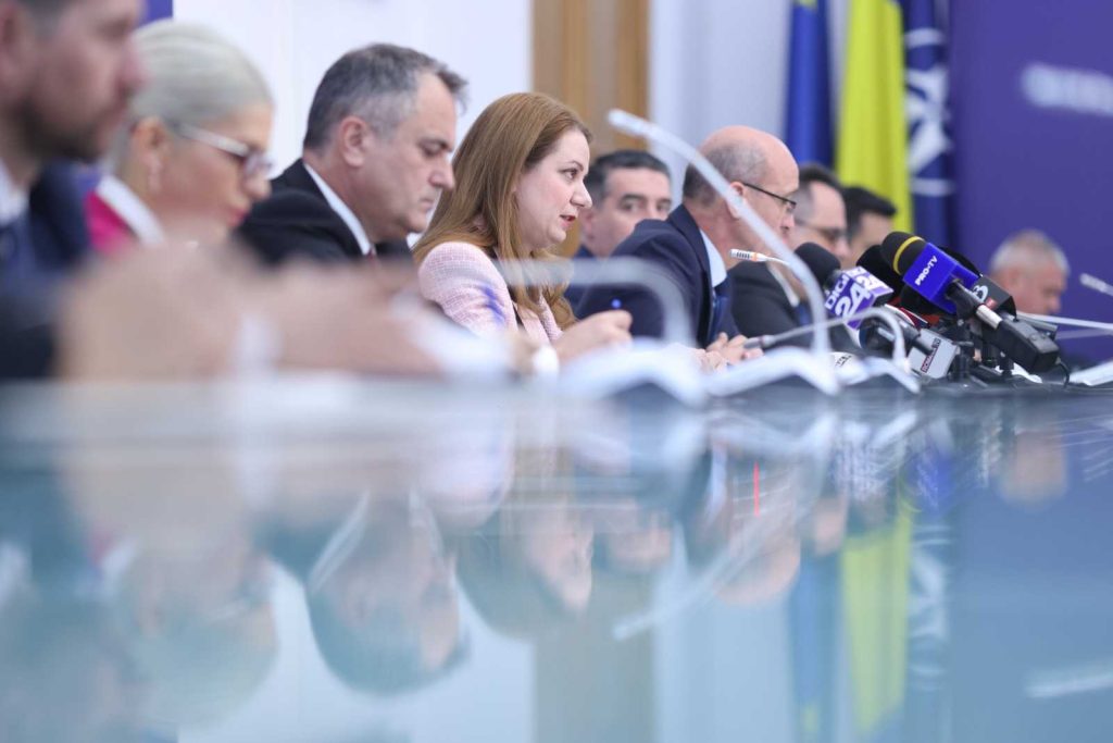 Burse noi pentru elevii români Burse noi pentru elevii români