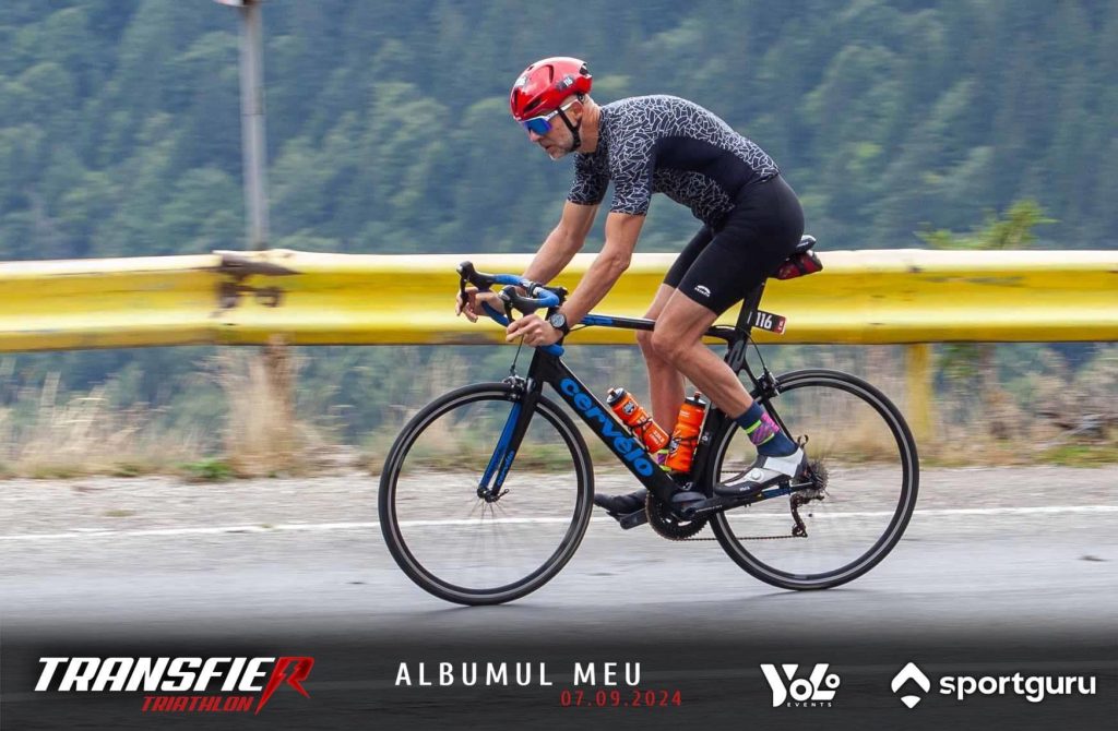 El e managerul care se antrenează în „Peștera Durerii” pentru medaliile de la triatlon! El e managerul care se antrenează în „Peștera Durerii” pentru medaliile de la triatlon!