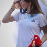 Ana Maria Barbosu cu medalia olimpica – FOTO Facebook FRG