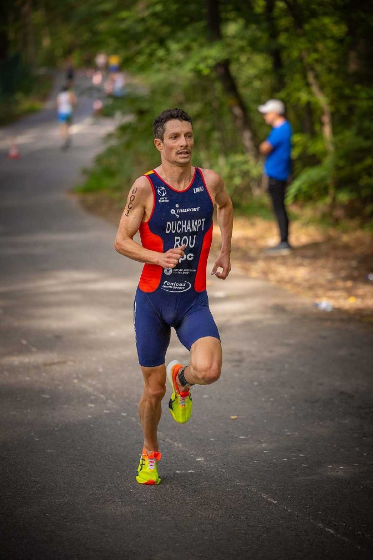 A scris istorie la Jocurile Olimpice, acum concurează în finala Cupei Mondiale la triatlon