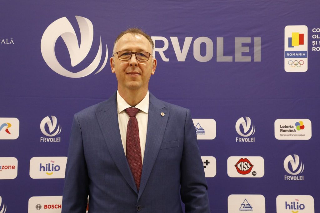 Adin Cojocaru, un nou mandat în fruntea voleiului românesc Adin Cojocaru, un nou mandat în fruntea voleiului românesc