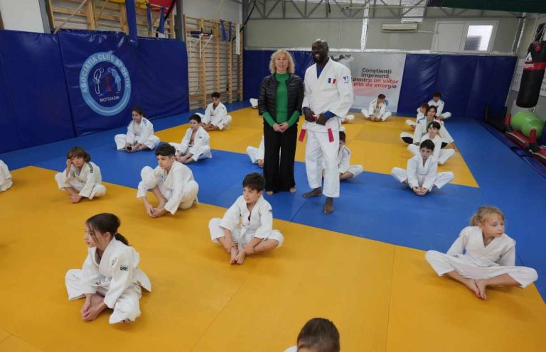 Cel mai renumit antrenor francez, profesor pentru judoka români