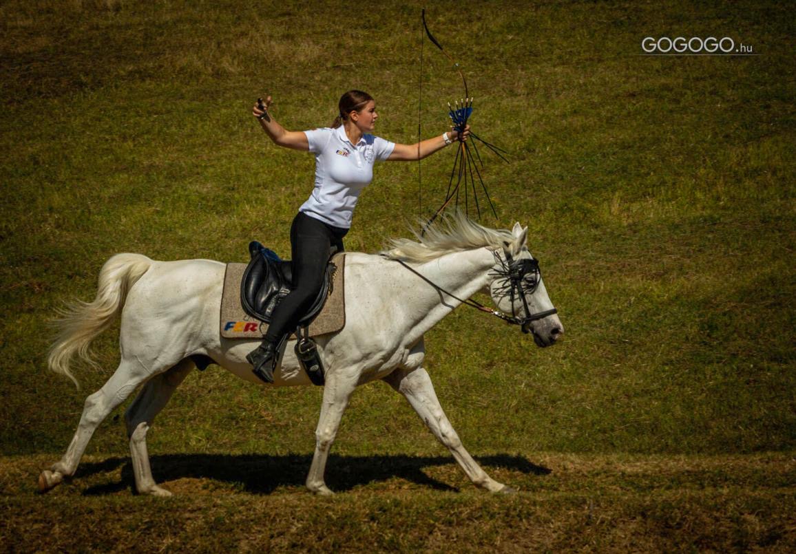A câștigat campionatul mondial în pași de dans! A câștigat campionatul mondial în pași de dans!